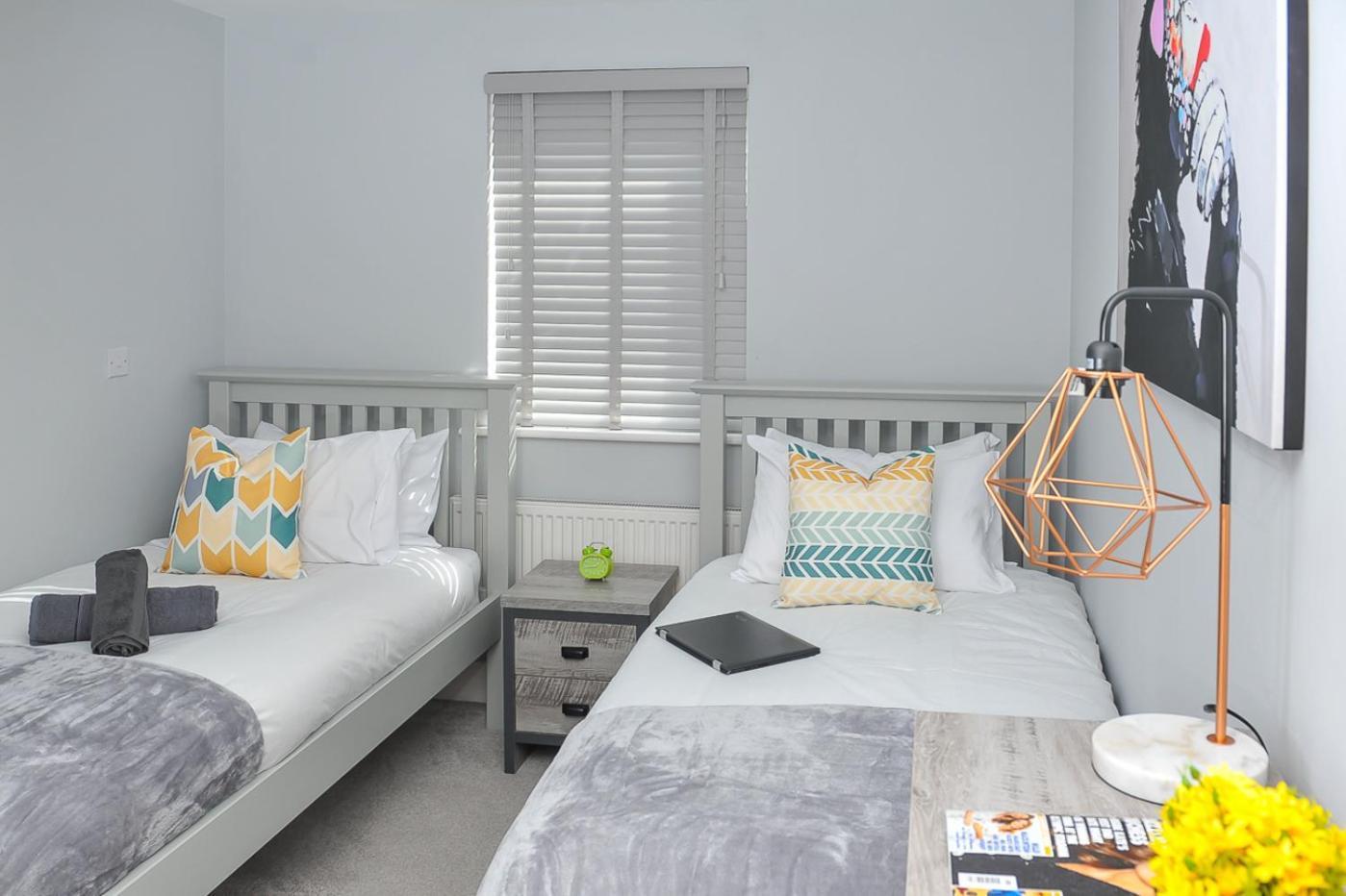 The Pavilions By Select Sa Windsor Esterno foto
